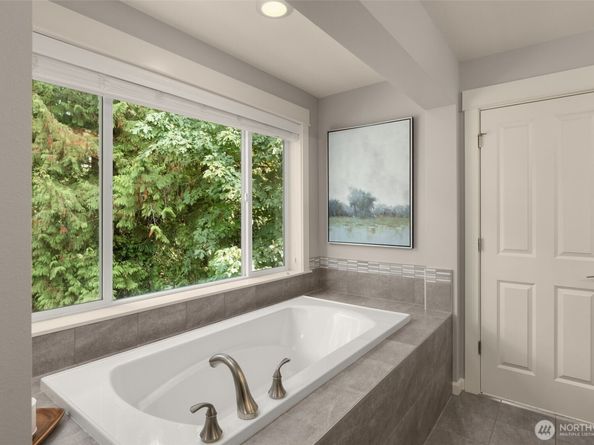 1508 247th Avenue NE, Sammamish WA 98074