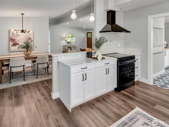 14024 169th Avenue SE, Renton WA 98059