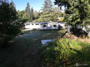 14024 169th Avenue SE, Renton WA 98059
