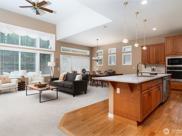 12415 235th Place NE, Redmond WA 98053