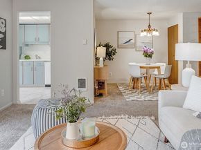 4641 West Lake Sammamish Parkway SE F105, Issaquah WA 98027