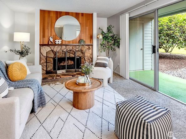 4641 West Lake Sammamish Parkway SE F105, Issaquah WA 98027