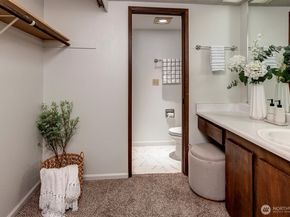 4641 West Lake Sammamish Parkway SE F105, Issaquah WA 98027