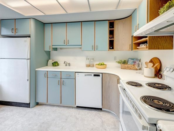 4641 West Lake Sammamish Parkway SE F105, Issaquah WA 98027