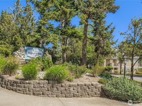 5300 Harbour Pointe Boulevard 305J, Mukilteo WA 98275