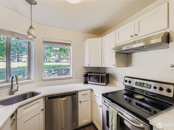 5300 Harbour Pointe Boulevard 305J, Mukilteo WA 98275