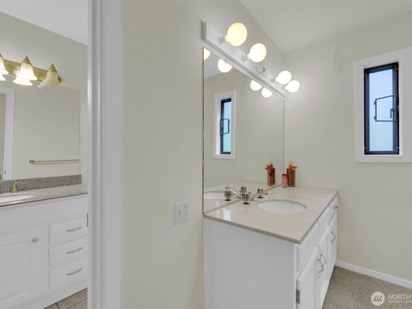 1610 NE 140th Street N3, Seattle WA 98125