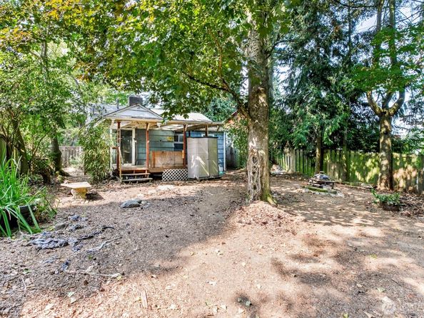 12428 12th Avenue S, Burien WA 98168
