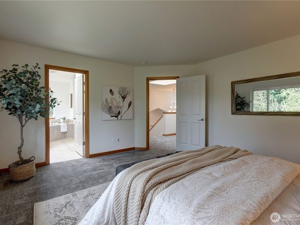 14332 Madison Way, Lynnwood WA 98087