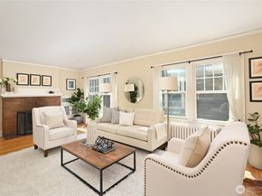 5220 18th Avenue NE, Seattle WA 98105