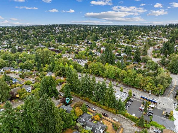 4715 NE 54th Street, Seattle WA 98105
