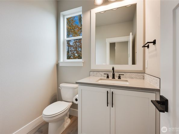 28 Meridian Avenue SE CR 14, Bothell WA 98012
