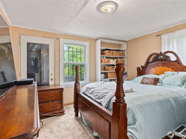 5605 21st Avenue SW, Seattle WA 98106