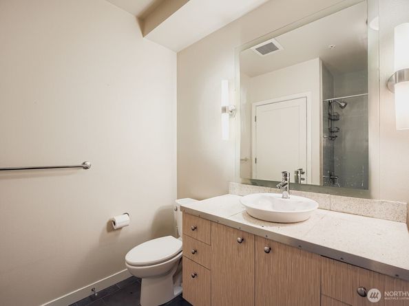 3104 Western Ave 521, Seattle WA 98121