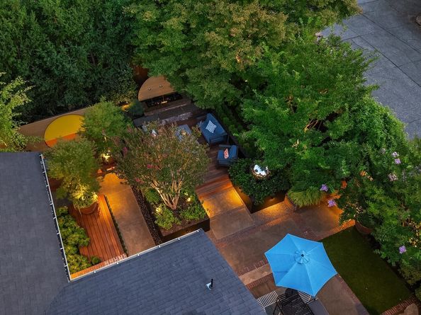 2000 38th Avenue E, Seattle WA 98112