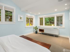 2000 38th Avenue E, Seattle WA 98112