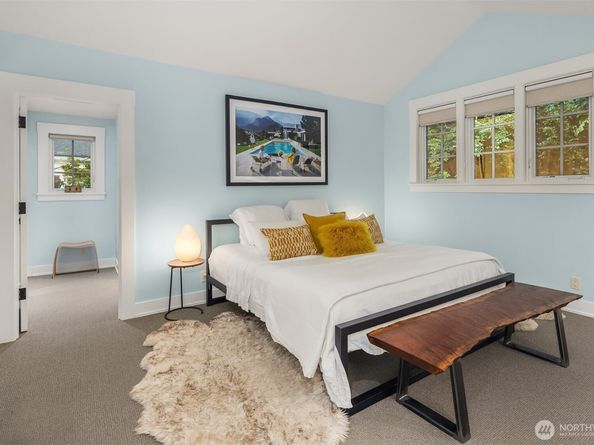 2000 38th Avenue E, Seattle WA 98112