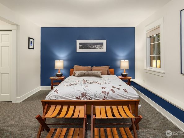 2000 38th Avenue E, Seattle WA 98112