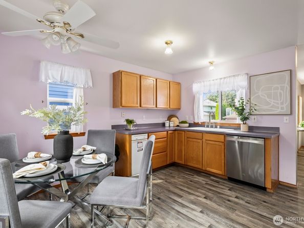 12332 40th Avenue NE, Seattle WA 98125