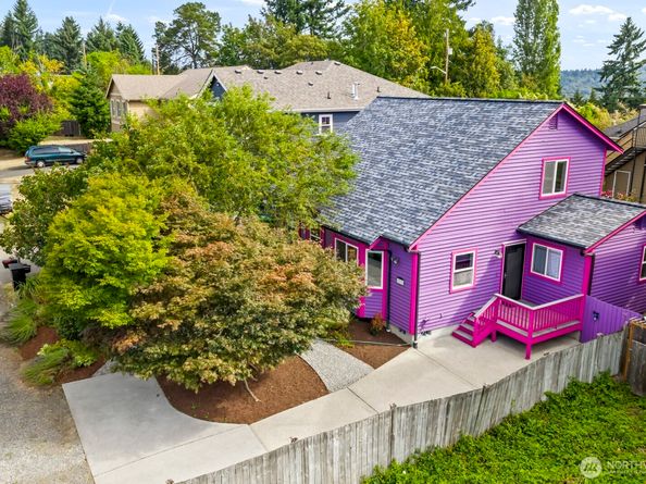 12332 40th Avenue NE, Seattle WA 98125