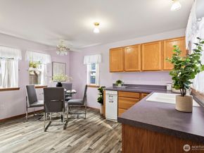 12332 40th Avenue NE, Seattle WA 98125