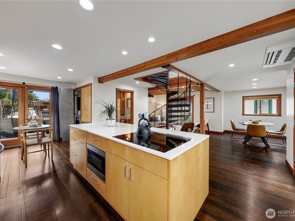 2770 Westlake Avenue N 6, Seattle WA 98109