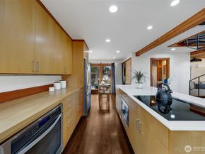 2770 Westlake Avenue N 6, Seattle WA 98109