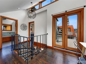 2770 Westlake Avenue N 6, Seattle WA 98109