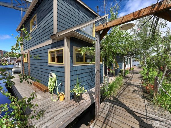 2770 Westlake Avenue N 6, Seattle WA 98109