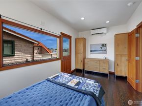 2770 Westlake Avenue N 6, Seattle WA 98109