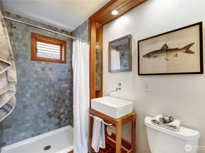 2770 Westlake Avenue N 6, Seattle WA 98109