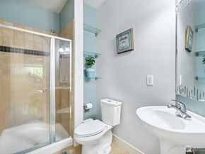 21012 33rd Place W, Lynnwood WA 98036