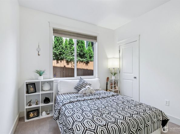 21012 33rd Place W, Lynnwood WA 98036