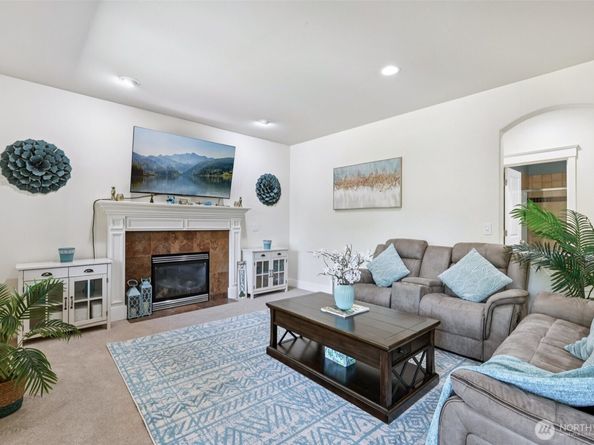 21012 33rd Place W, Lynnwood WA 98036