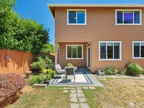 21012 33rd Place W, Lynnwood WA 98036