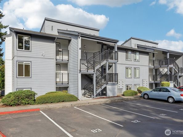 2503 NE 4th Street 424, Renton WA 98056