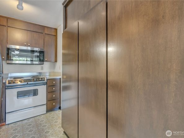 13550 37th Avenue S 37, Tukwila WA 98168