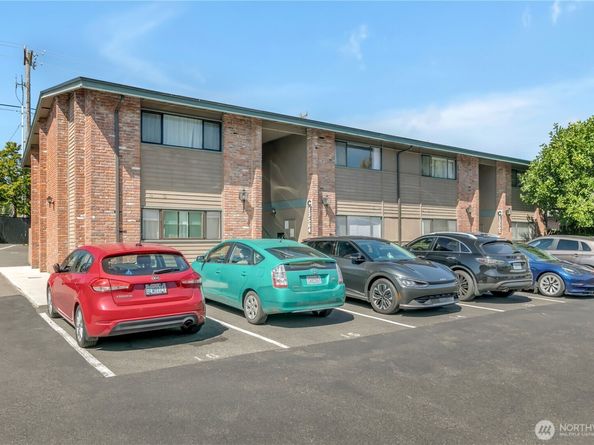 13550 37th Avenue S 37, Tukwila WA 98168