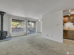 13550 37th Avenue S 37, Tukwila WA 98168
