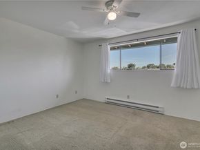 13550 37th Avenue S 37, Tukwila WA 98168