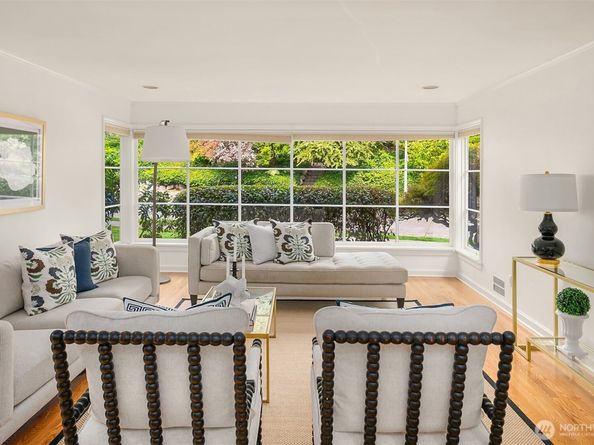 3545 W Laurelhurst Drive NE, Seattle WA 98105
