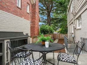 3545 W Laurelhurst Drive NE, Seattle WA 98105