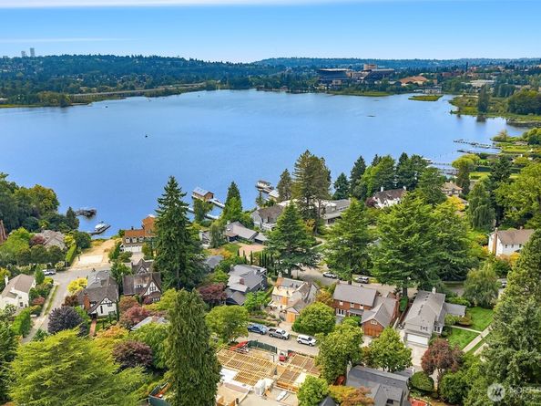 3545 W Laurelhurst Drive NE, Seattle WA 98105