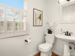 3545 W Laurelhurst Drive NE, Seattle WA 98105
