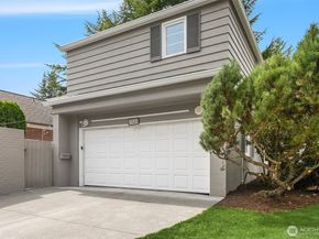 3545 W Laurelhurst Drive NE, Seattle WA 98105