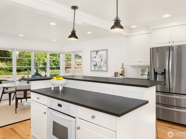 3545 W Laurelhurst Drive NE, Seattle WA 98105