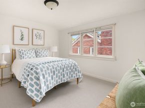 3545 W Laurelhurst Drive NE, Seattle WA 98105
