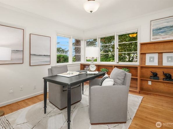 3545 W Laurelhurst Drive NE, Seattle WA 98105