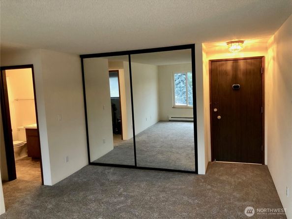7217 NE 175th 215, Kenmore WA 98028