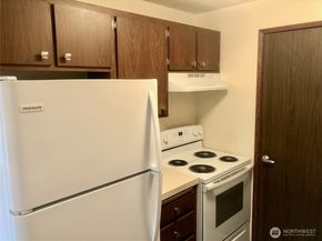 7217 NE 175th 215, Kenmore WA 98028
